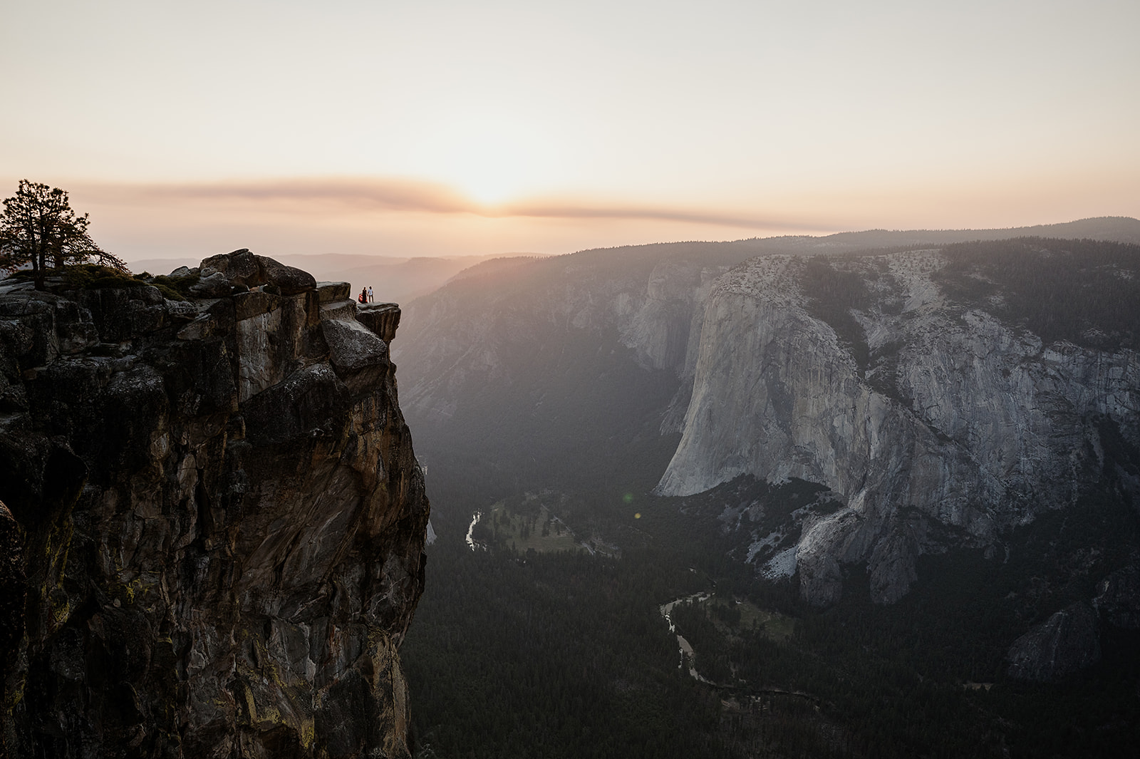 Yosemite Engagement Photos at Taft Point