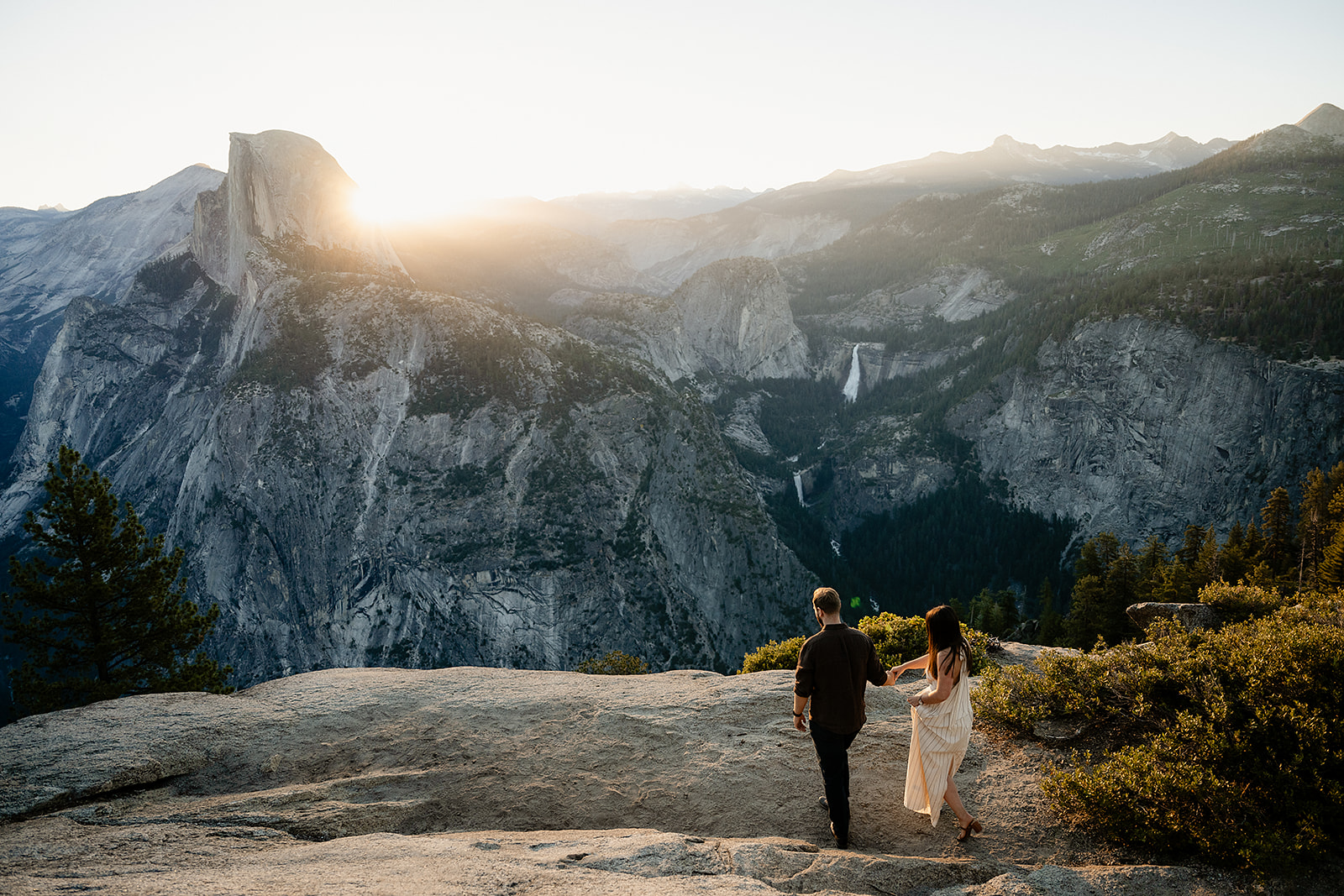 Yosemite Engagement Photos at Glacier Point